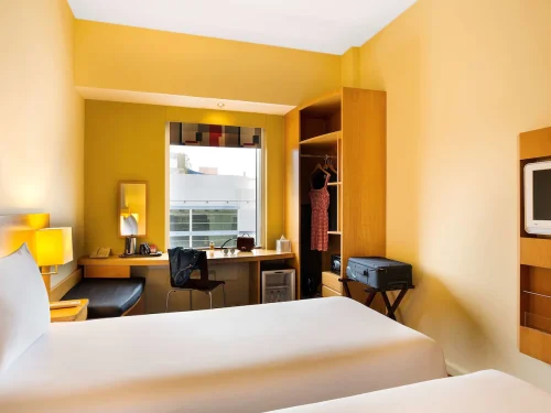 امکانات و تنوع اتاق‌ها در Ibis Al Rigga Dubai hotel