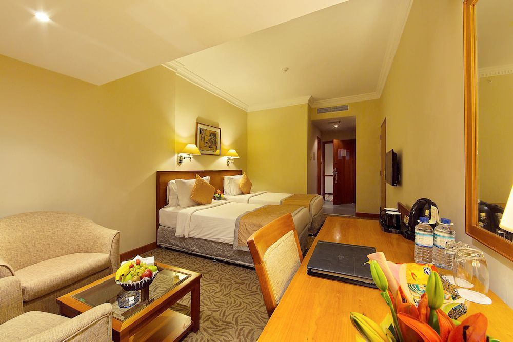 سوئیتهای دبل استاندارد Sun and Sky Al Rigga Dubai Hotel