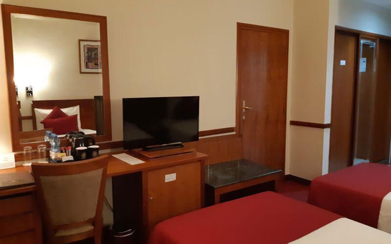 معرفی اتاقهای توئین هتل سان اند اسکای الرقه دبی