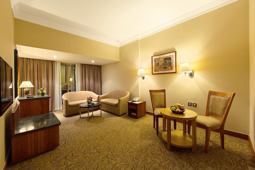 سوئیتهای دبل استاندارد Sun and Sky Al Rigga Dubai Hotel
