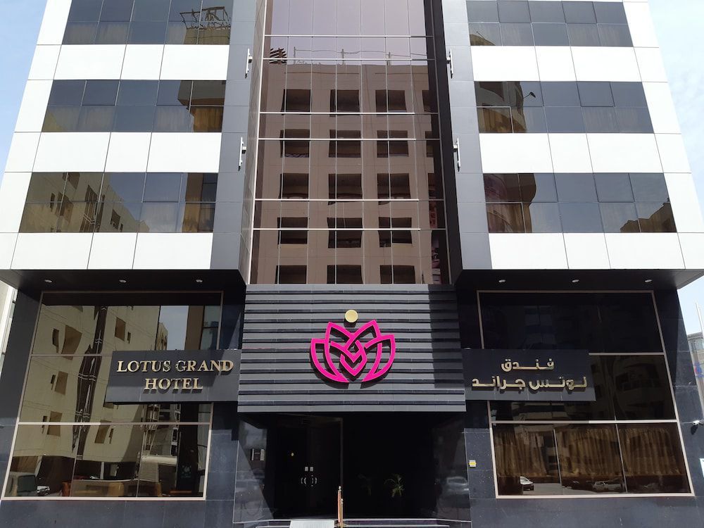 هتل سان اند اسکای الرقه دبی چگونه هتلی است؟