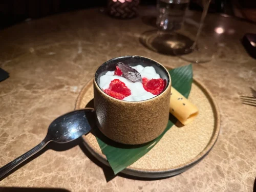 غذاهای گیاهی رستوران Mimi Kakushi Dubai Restaurant