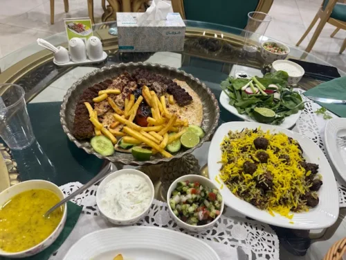 برخورد پرسنل رستوران ترنج دبی