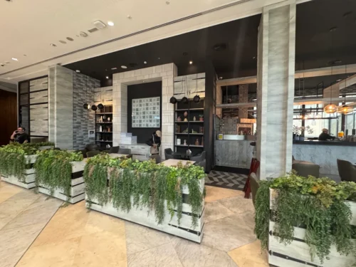 برخورد پرسنل در رستوران Rivas Dubai Restaurant