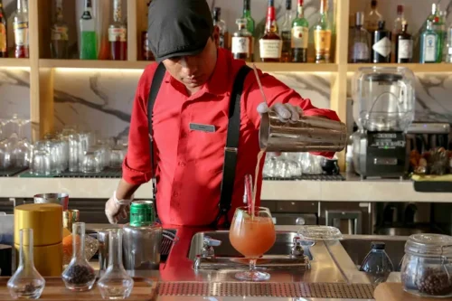 بررسی پایانی رستوران وی لانژ دبی