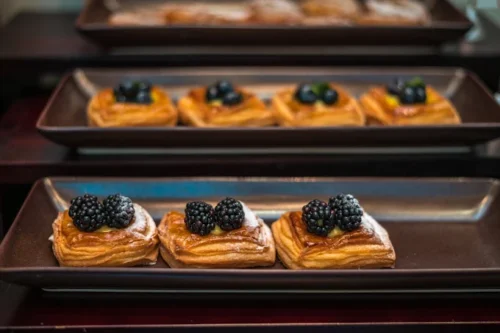 رستوران کارا دبی یک رستوران بین المللی