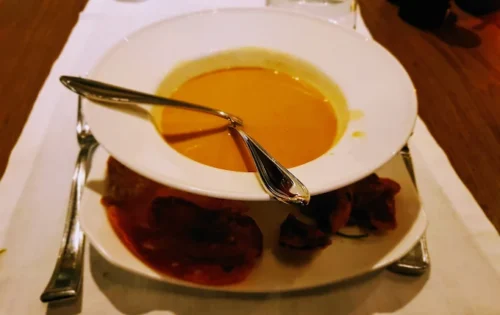 بررسی پایانی رستوران کارا دبی