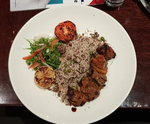 نودل‌ها و غذاهای آسیایی رستوران The Kitchen Dubai Restaurant