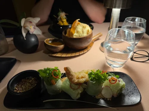 مالیات و حق سرویس در رستوران وایت ارکید دبی