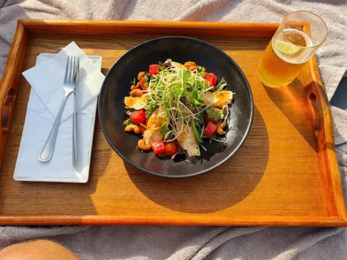 صفر تا صد غذاهای رستوران آزور بیچ دبی