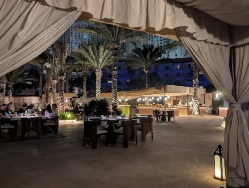 بررسی کامل رستوران آماسینا دبی