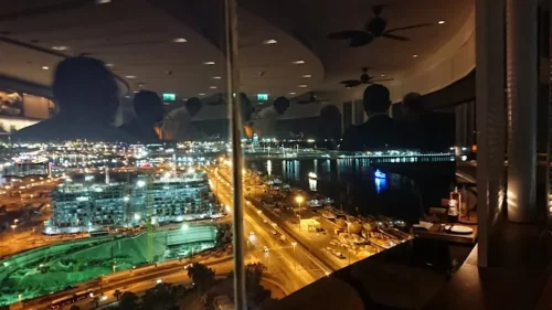 بررسی اولیه رستوران Al Dawaar Revolving Dubai Restaurant