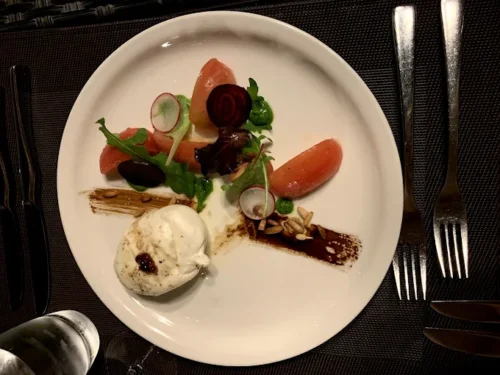 نگاهی به دکوراسیون رستوران لا تراویاتا دبی