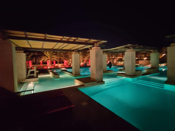 منو غذاهای اصلی در رستوران Al Sarab Rooftop Lounge Dubai Restaurant